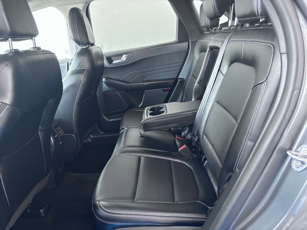 Used 2022 Ford Escape SEL w/ Technology Package image 15