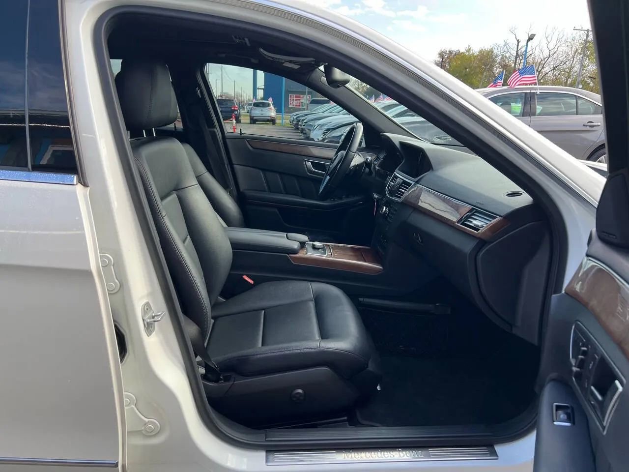 Used 2013 Mercedes-Benz E 350 Sedan image 12