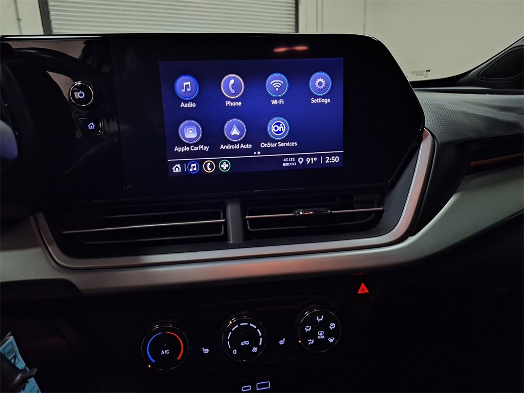 Used 2024 Chevrolet Trax RS w/ Driver Confidence Package image 14