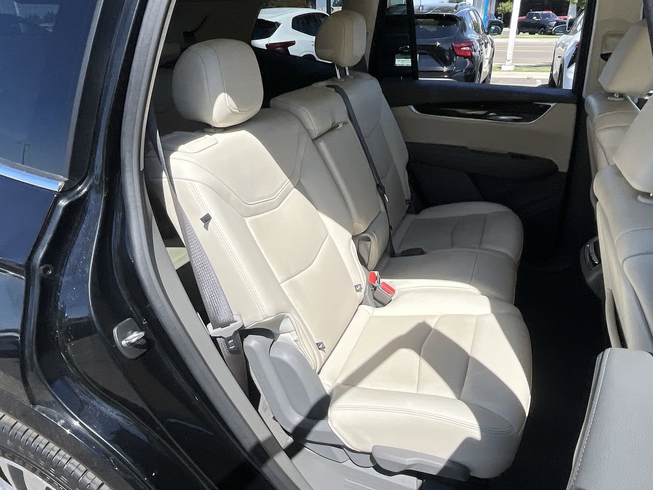 Used 2021 Cadillac XT6 Premium Luxury AWD/4WD image 26