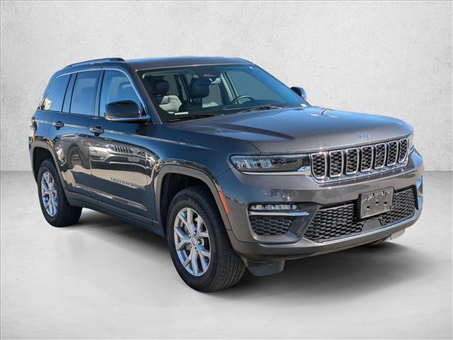 Used 2022 Jeep Grand Cherokee Limited image 3