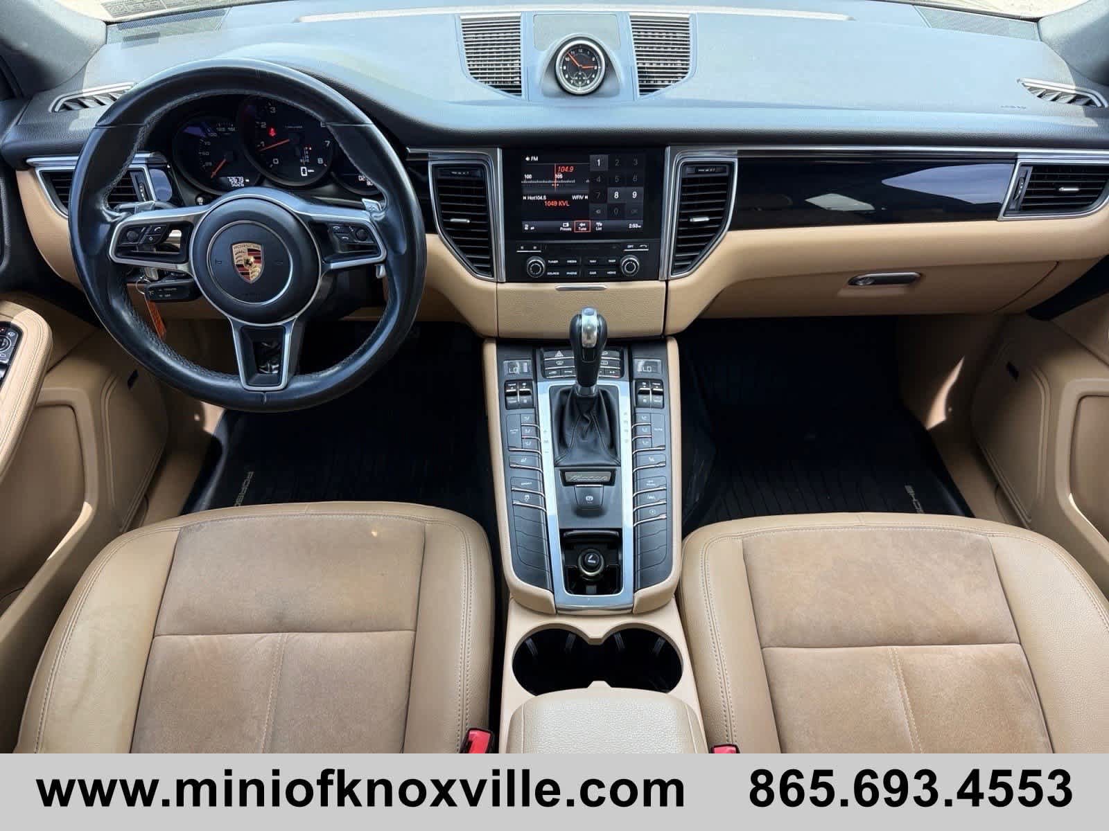 Used 2018 Porsche Macan AWD/4WD image 19