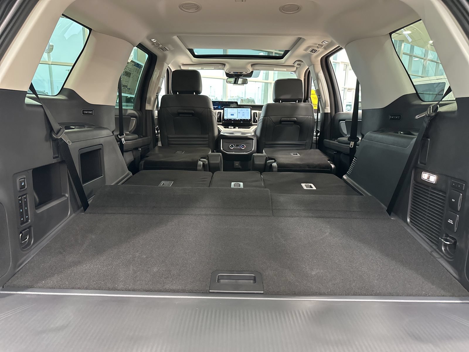 New 2025 Ford Expedition Active RWD image 32