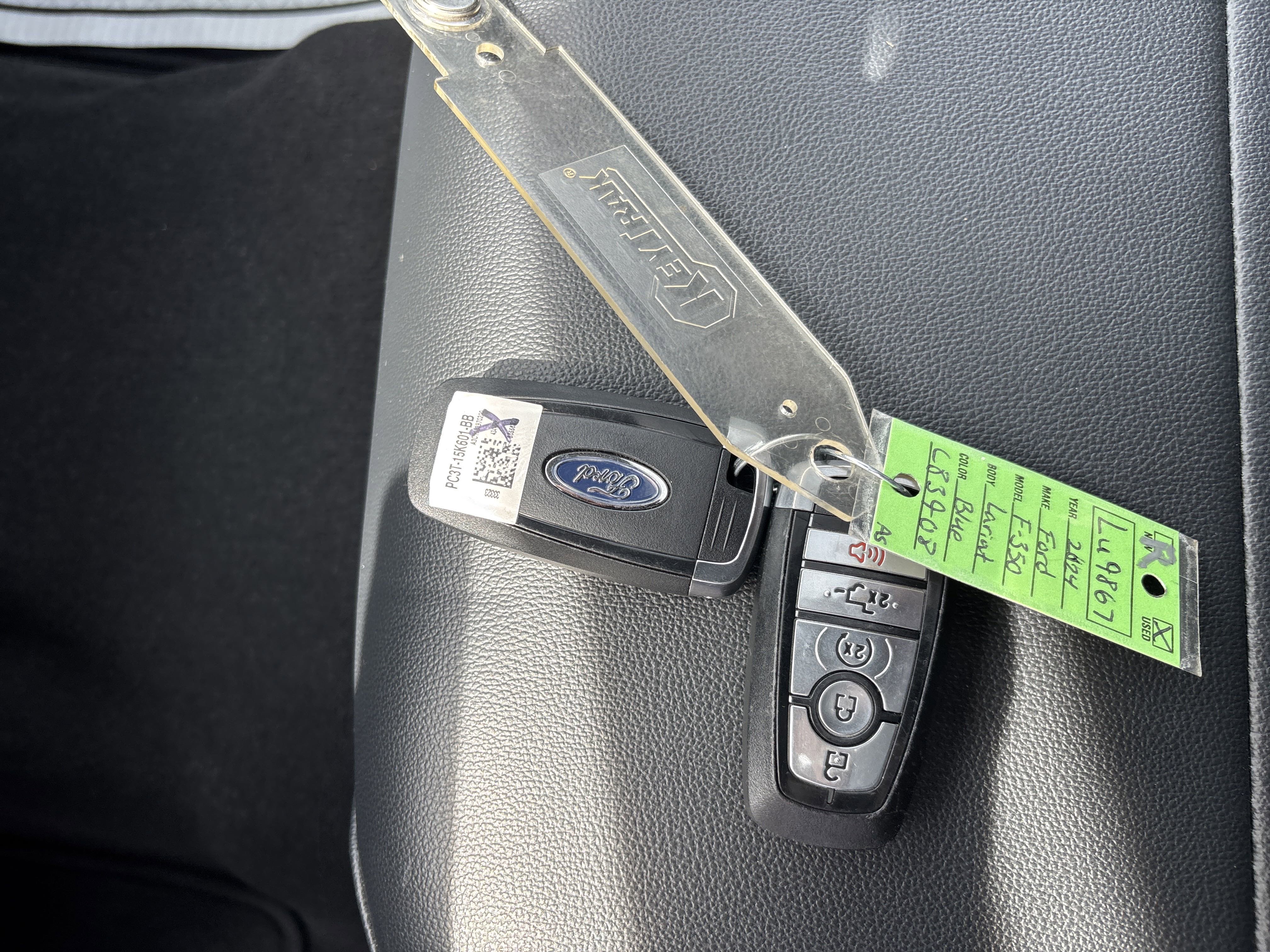 Used 2024 Ford F350 Lariat w/ Camper Package image 32