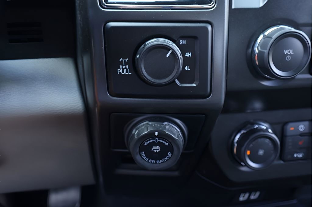 Used 2019 Ford F150 XLT w/ Equipment Group 302A Luxury image 26