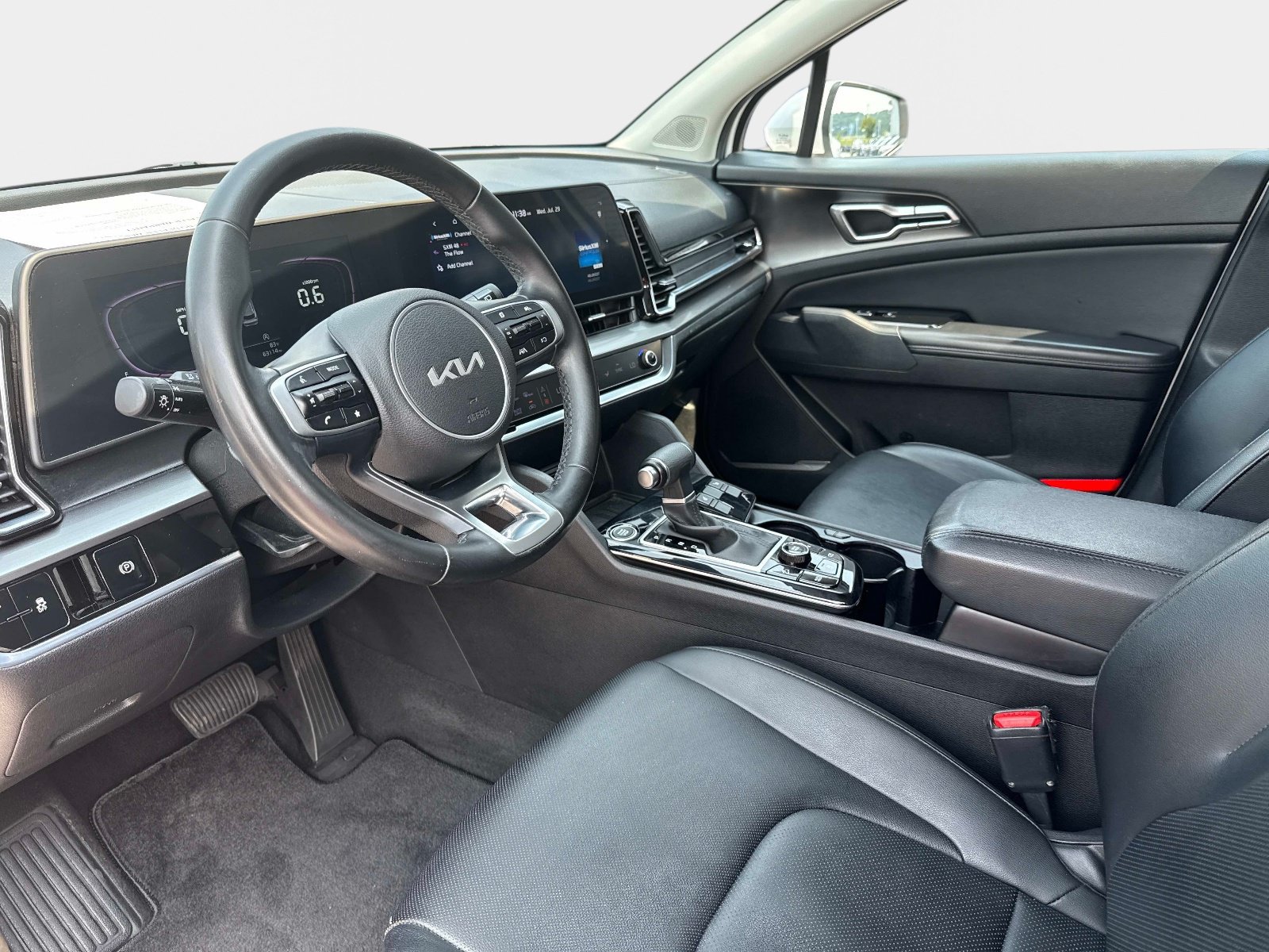 Used 2023 Kia Sportage EX FWD image 33