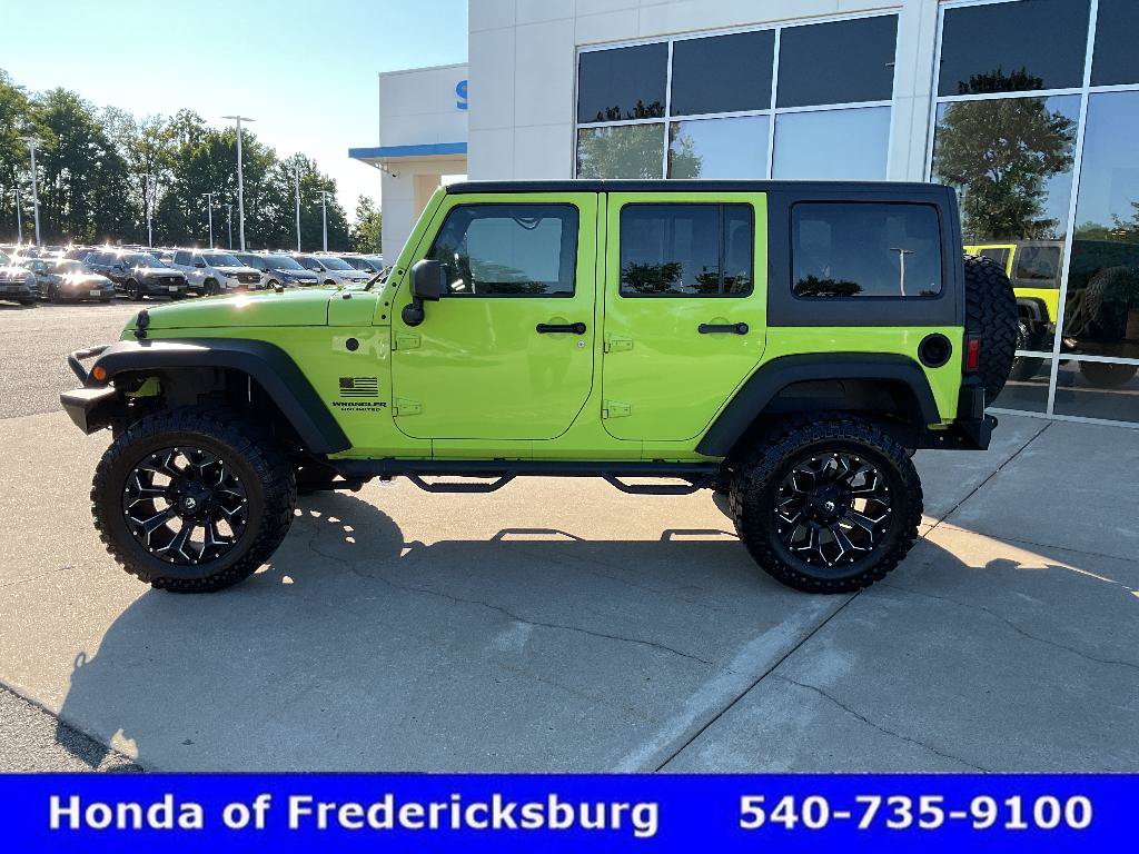 Used 2016 Jeep Wrangler Unlimited Sport w/ Connectivity Group AWD/4WD image 3