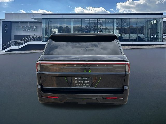 New 2027 Lincoln Navigator L Black Label AWD/4WD image 7