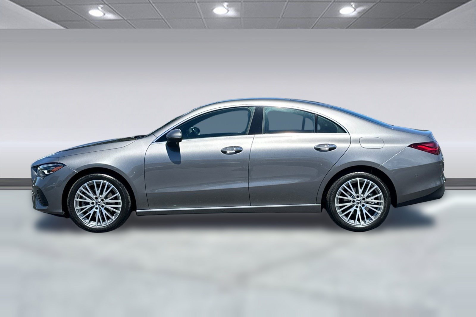Used 2026 Mercedes-Benz CLA 250 image 2