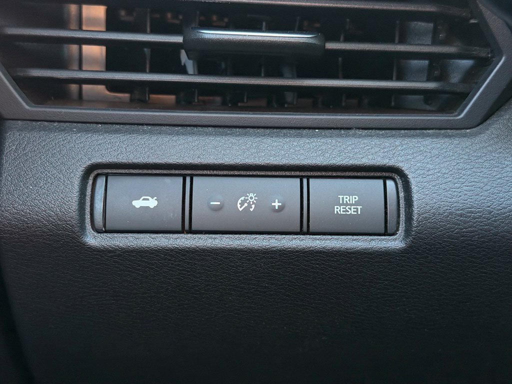 Certified 2025 Nissan Altima 2.5 SV FWD image 26