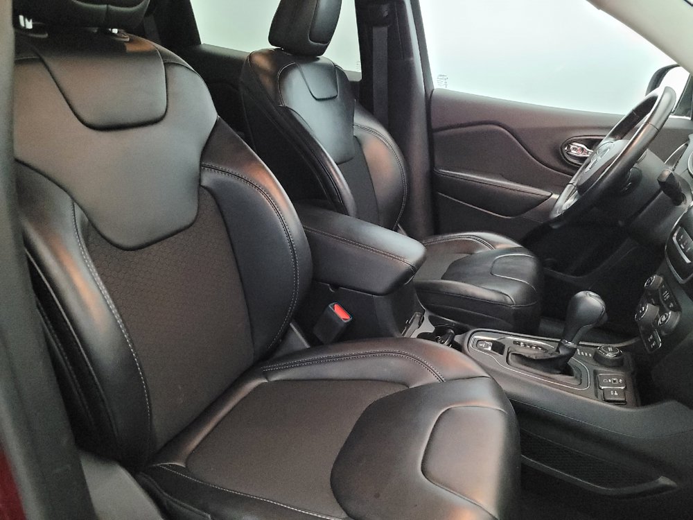 Used 2021 Jeep Cherokee Latitude Plus image 21