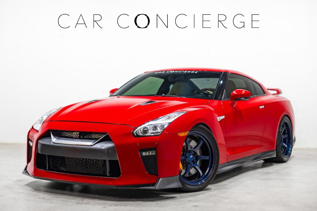 Used 2018 Nissan GT-R Premium AWD/4WD image 1