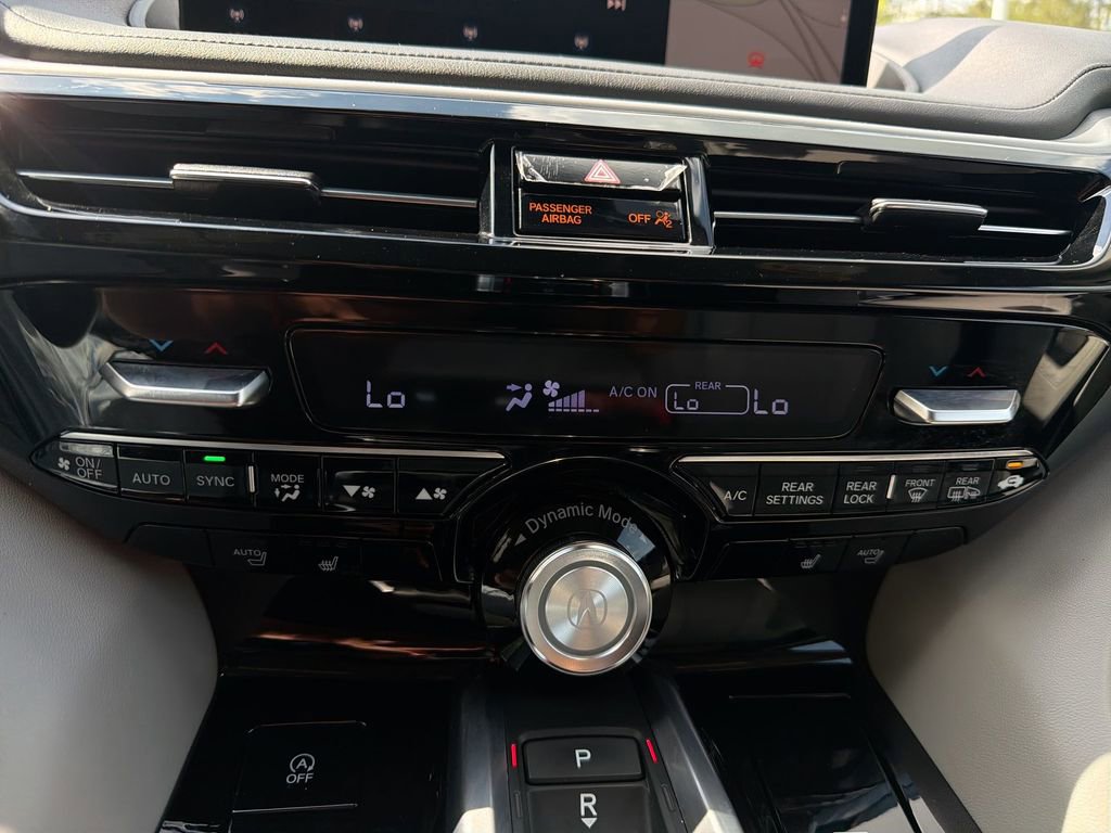 Used 2023 Acura MDX SH-AWD w/ Technology Package image 17