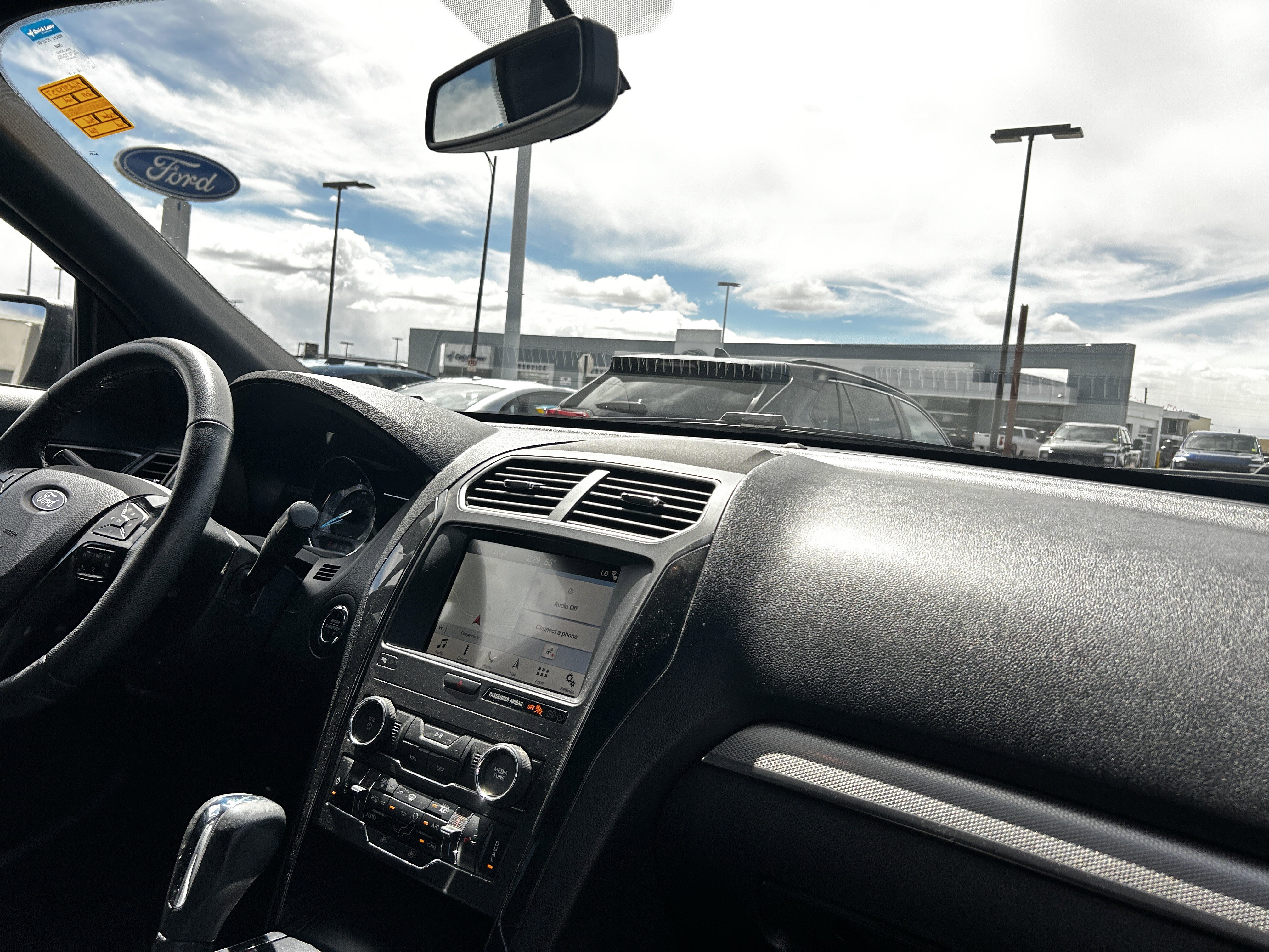 Used 2019 Ford Explorer XLT w/ Equipment Group 202A AWD/4WD image 14