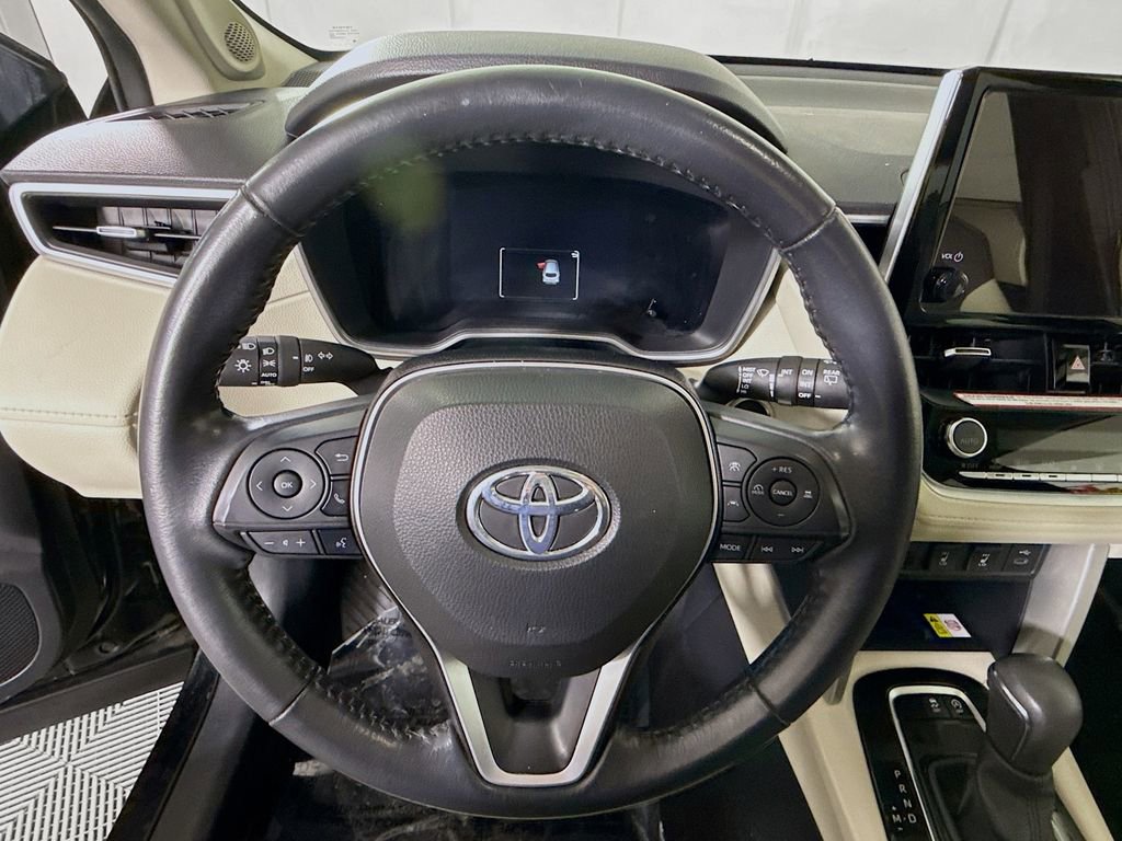 Certified 2023 Toyota Corolla Cross XLE w/ Convenience Package image 21