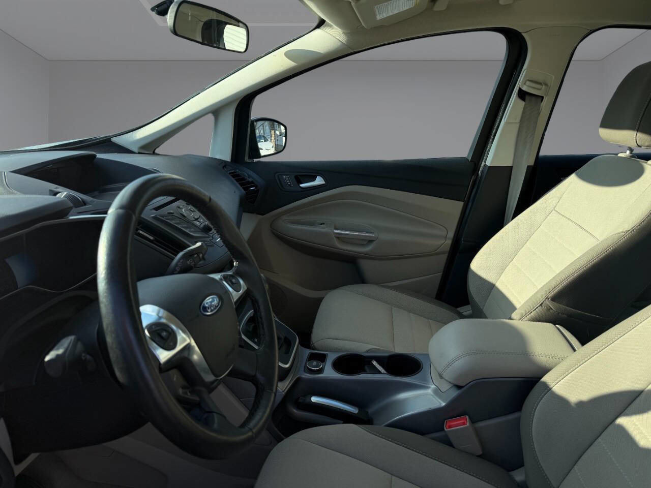 Used 2015 Ford C-MAX SE image 9