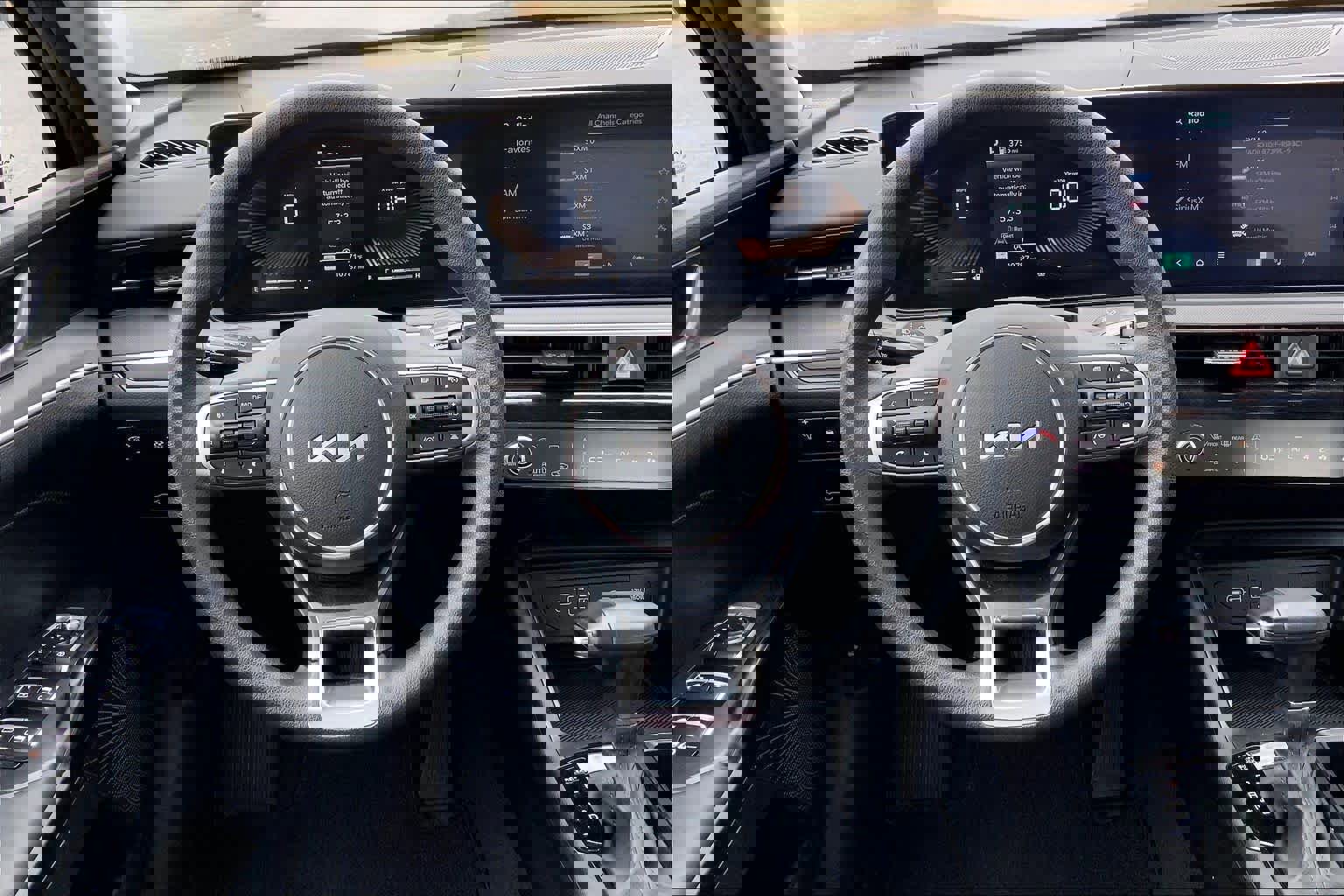 Used 2025 Kia K5 LXS FWD image 6