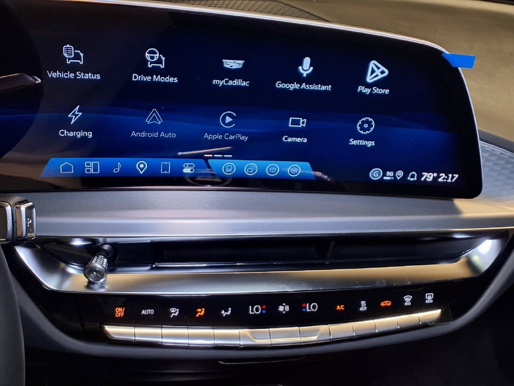 New 2027 Cadillac Lyriq Premium Luxury RWD image 18