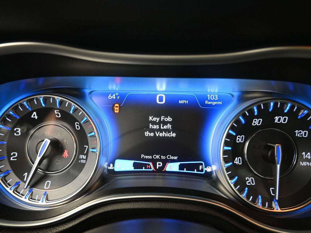 Used 2023 Chrysler 300 Touring image 6