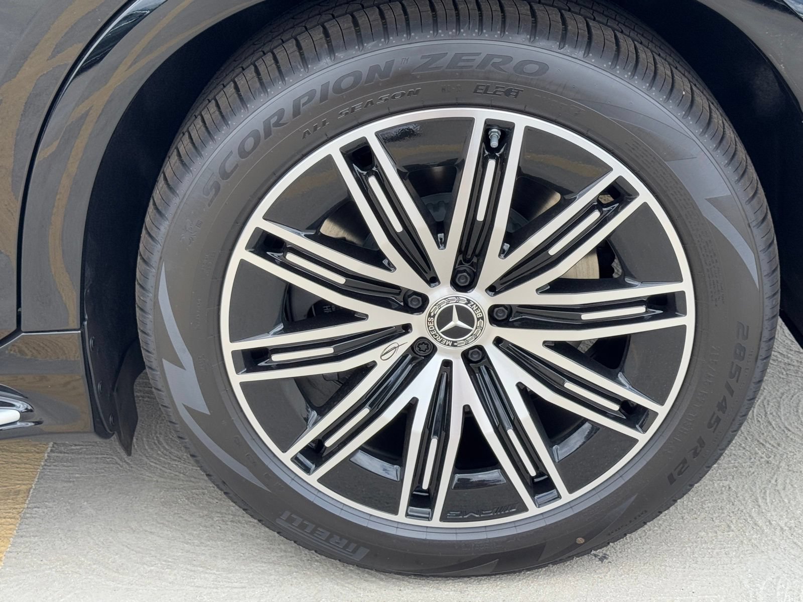 New 2026 Mercedes-Benz EQS 400 4MATIC SUV image 14
