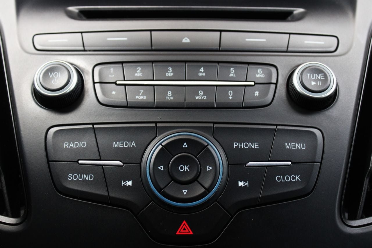 Used 2016 Ford Focus SE FWD image 23