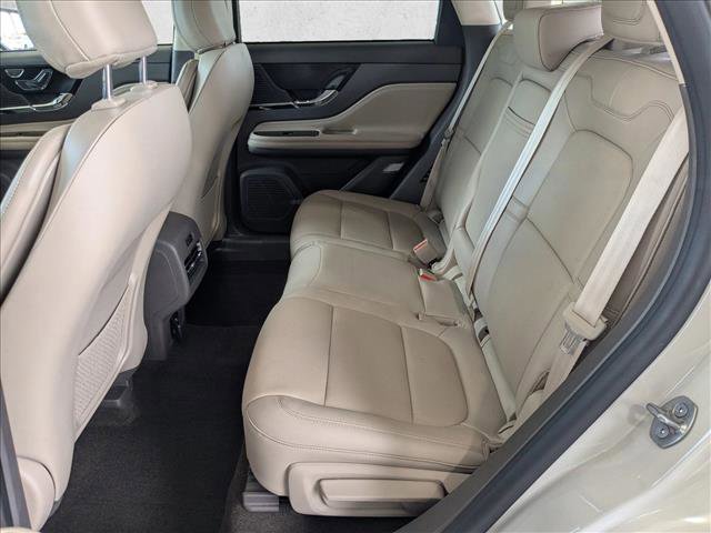 Used 2022 Lincoln Corsair FWD w/ Premium Package image 16