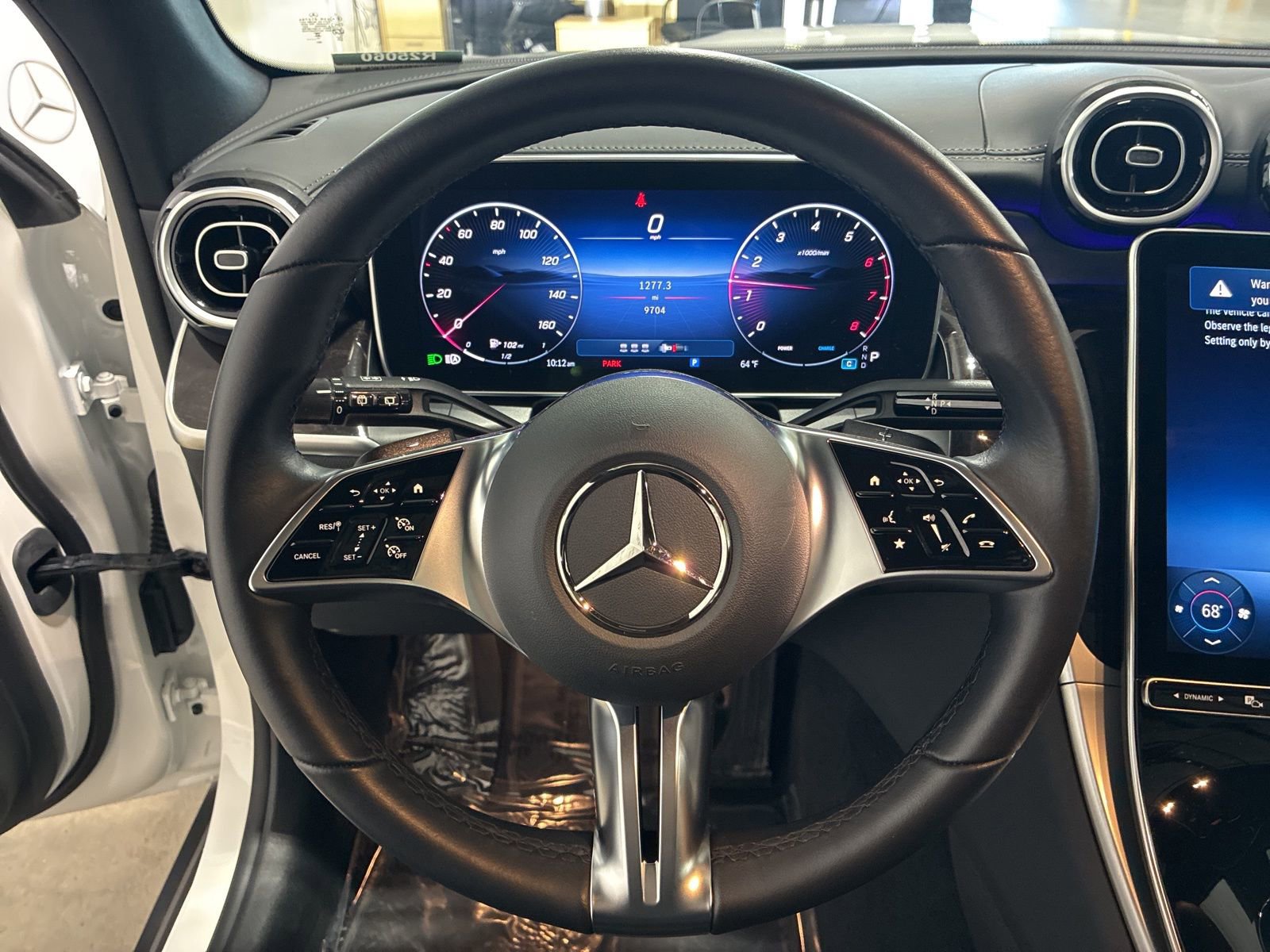 Used 2025 Mercedes-Benz GLC 300 4MATIC image 19