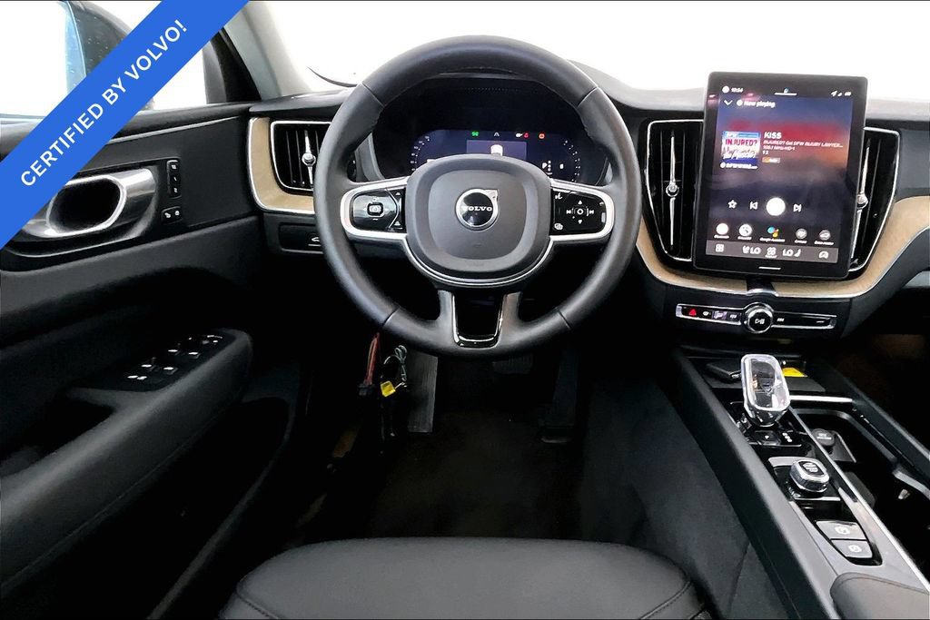 Used 2026 Volvo XC60 B5 Plus AWD/4WD image 5