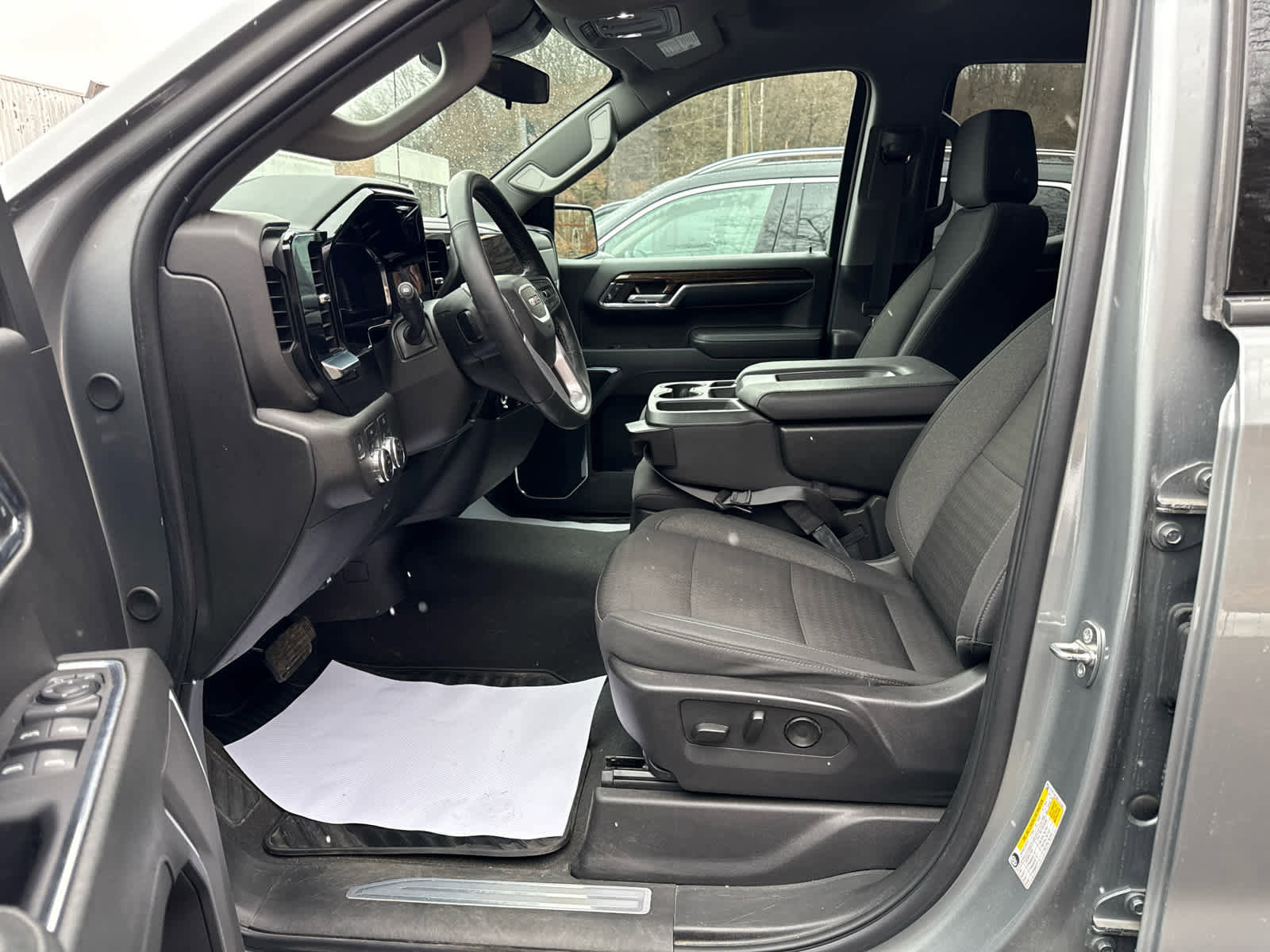 Used 2024 GMC Sierra 1500 Elevation image 11