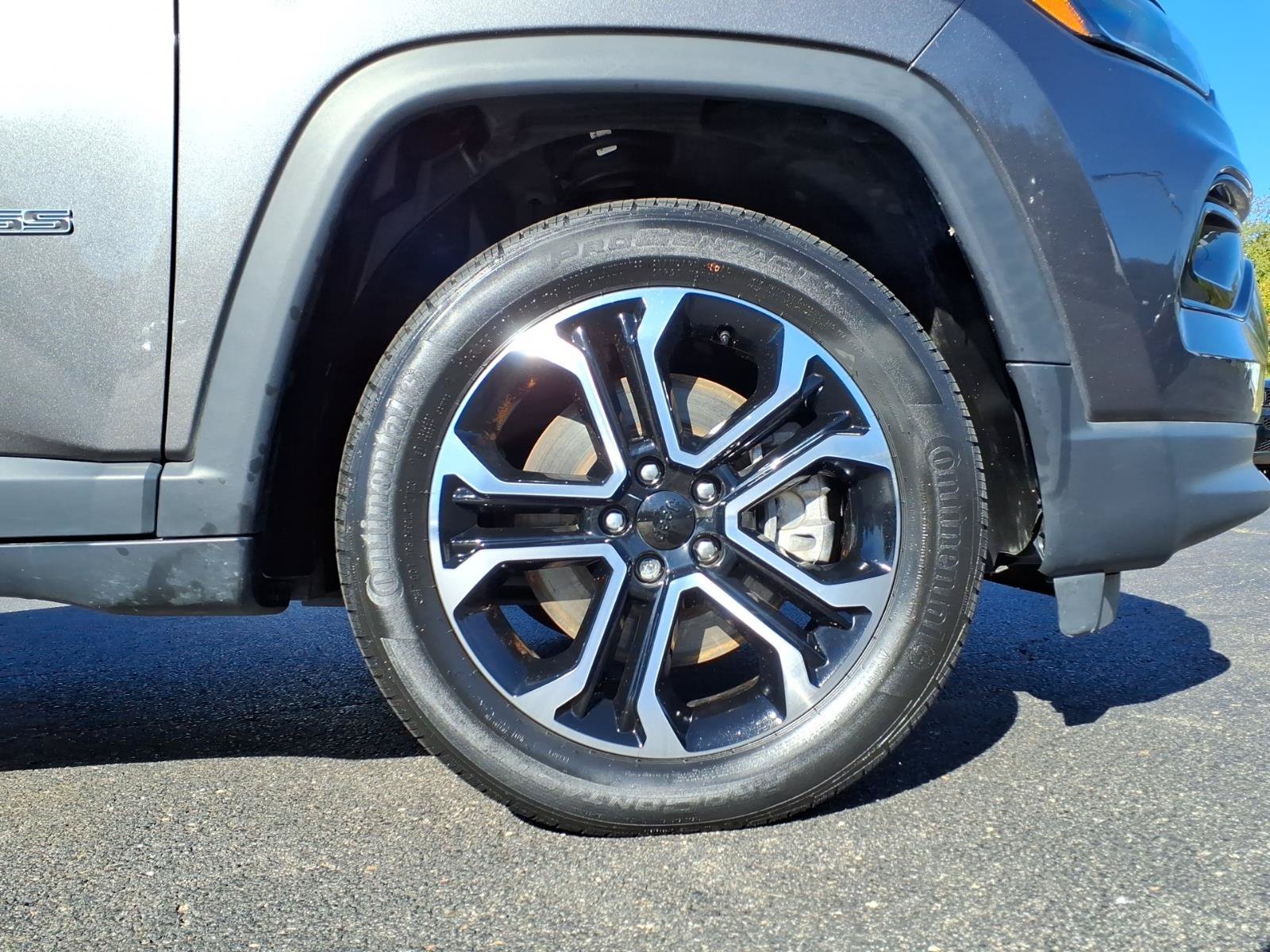 Certified 2023 Jeep Compass Limited AWD/4WD image 9