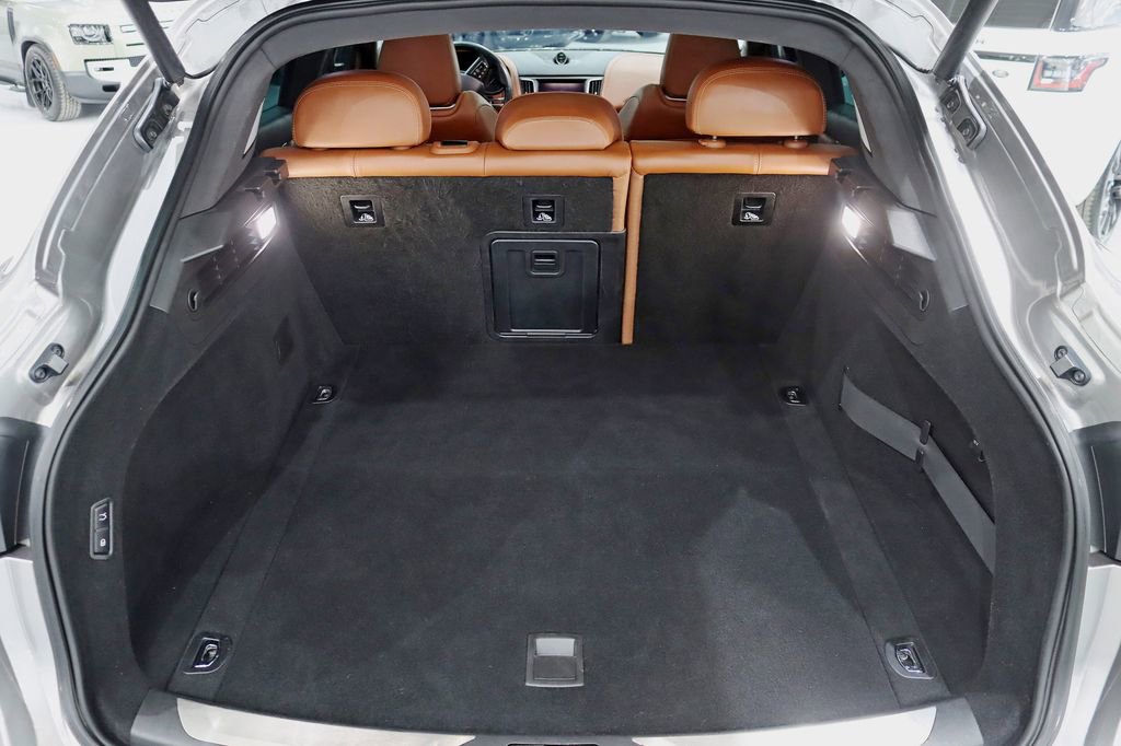 Used 2020 Maserati Levante GranSport image 39