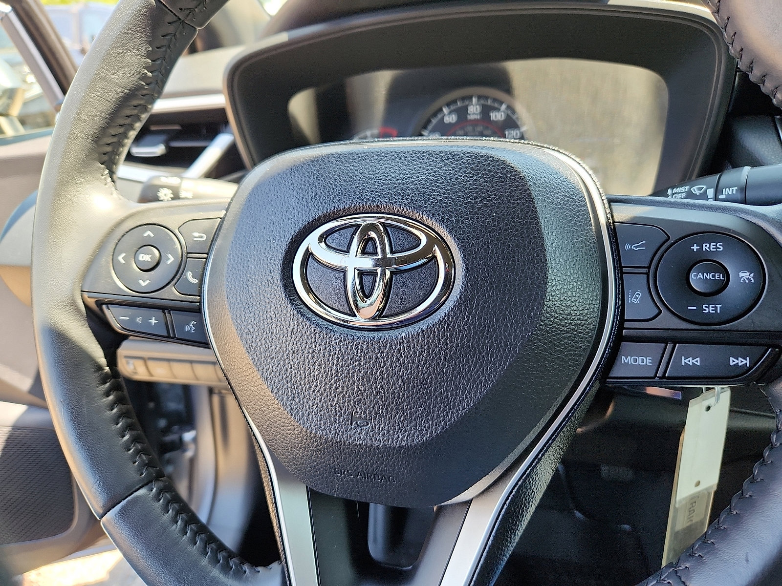 Used 2020 Toyota Corolla SE FWD image 24