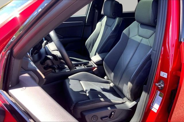Used 2023 Audi Q3 2.0T Premium Plus w/ Premium Plus Package image 17