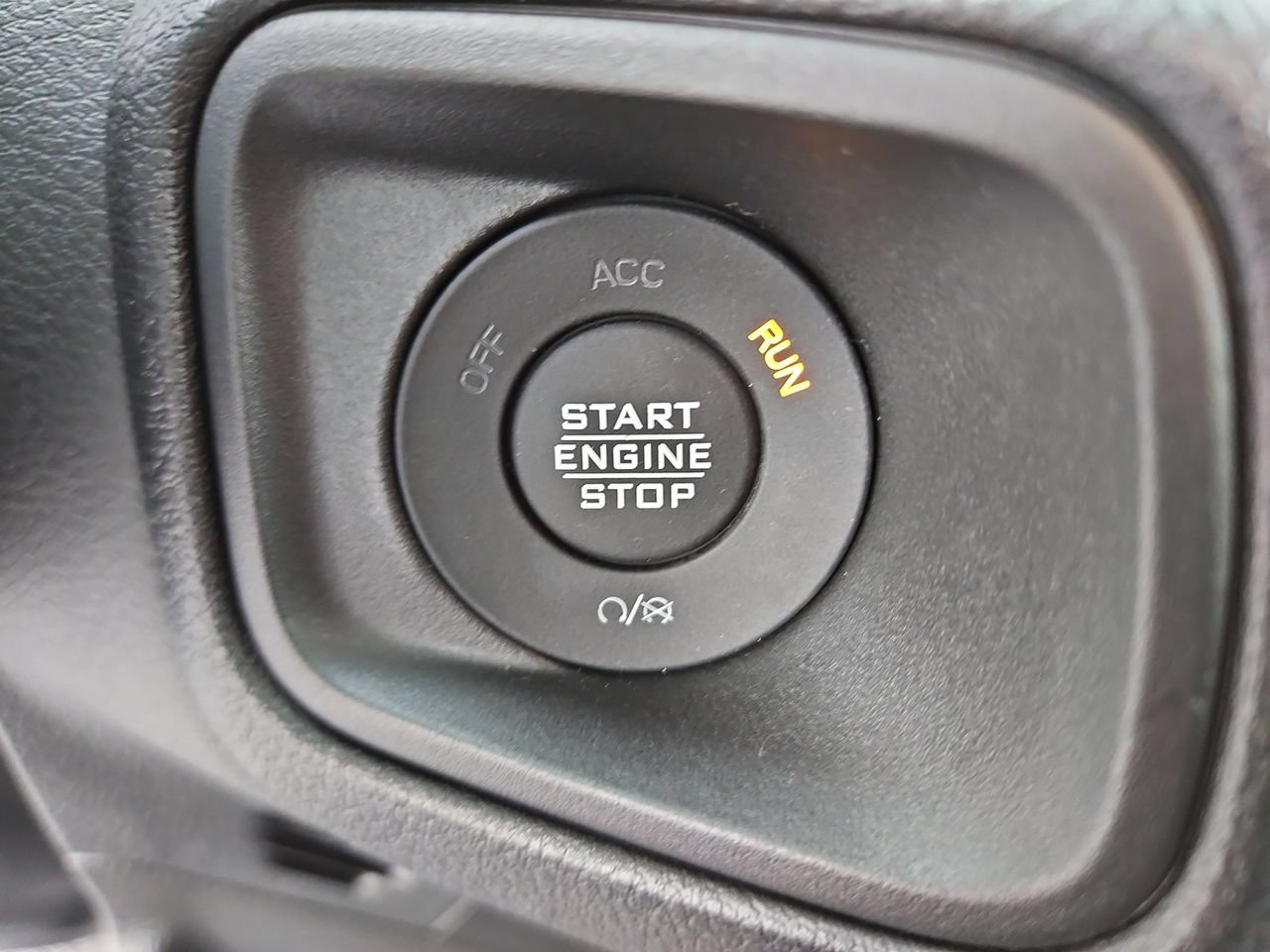 New 2026 Jeep Gladiator Sport AWD/4WD image 26