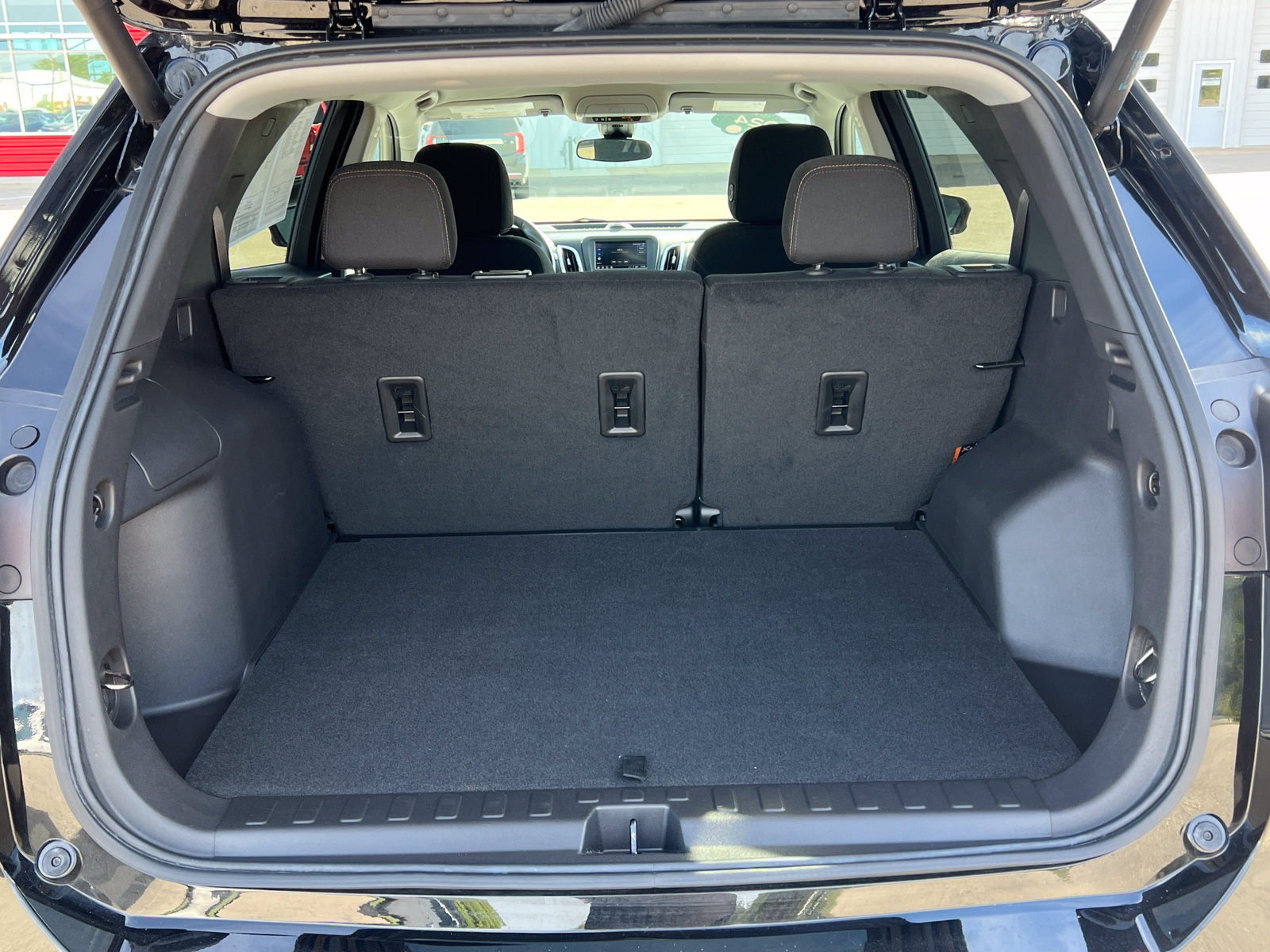 Certified 2024 Chevrolet Equinox LT AWD/4WD image 37