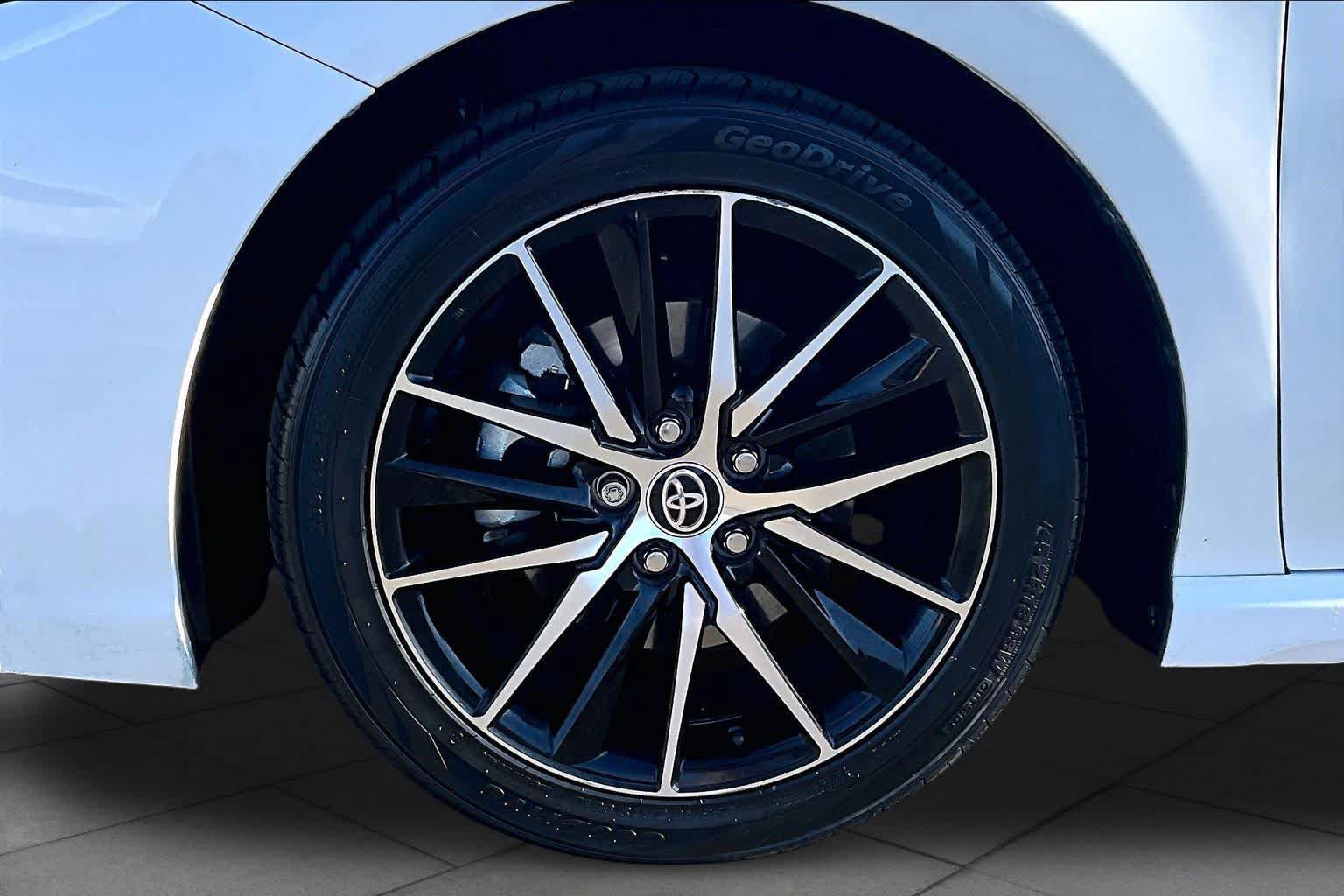 Certified 2024 Toyota Camry SE FWD image 10