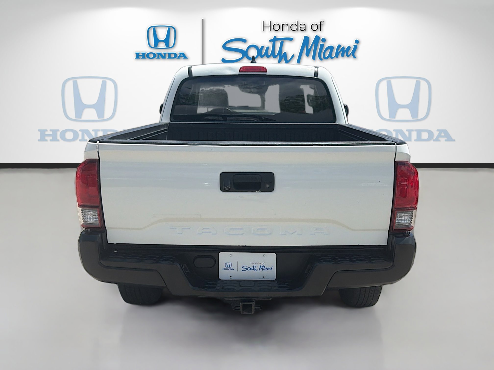 Used 2020 Toyota Tacoma SR RWD image 6
