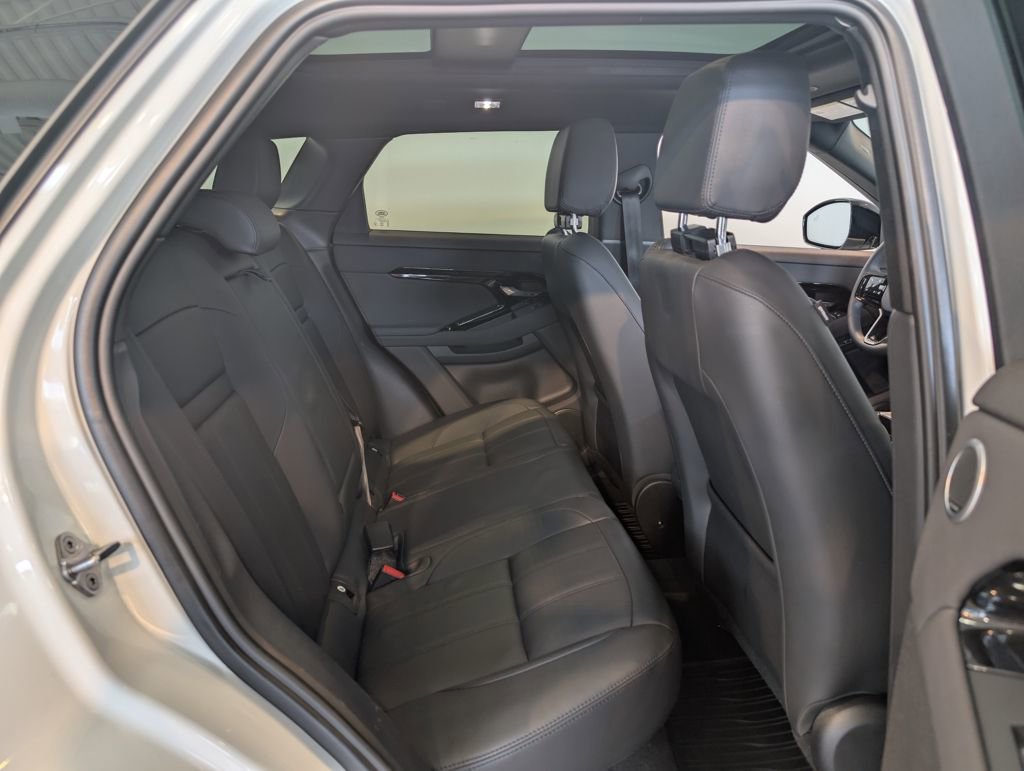 Used 2025 Land Rover Range Rover Evoque S image 27