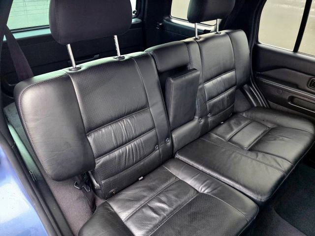 Used 2001 Nissan Pathfinder SE image 31