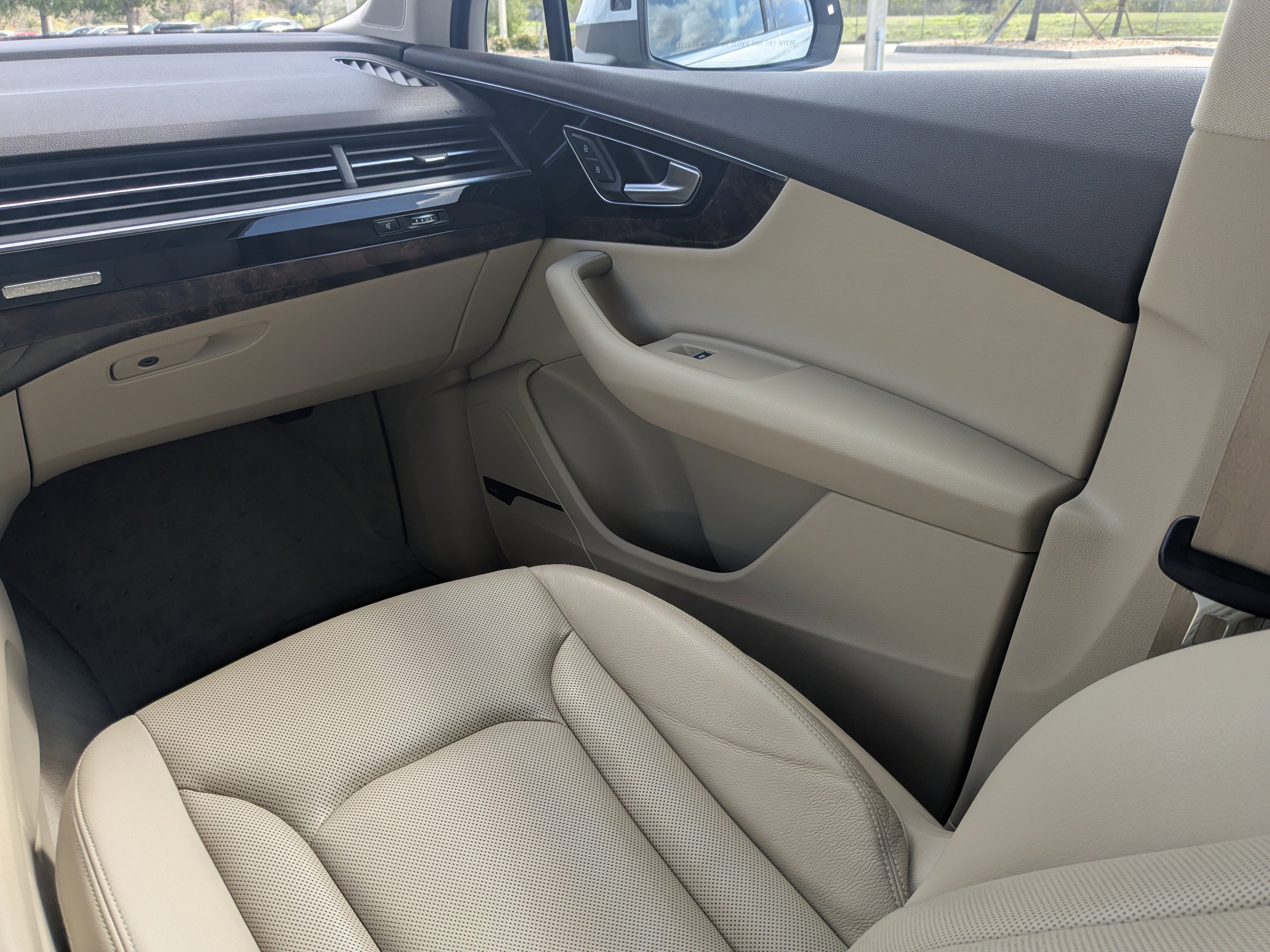 Used 2018 Audi Q7 3.0T Prestige w/ Prestige Package image 24