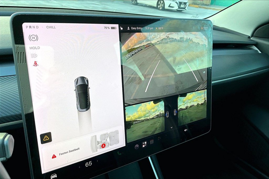 Used 2019 Tesla Model 3 Mid Range RWD image 23