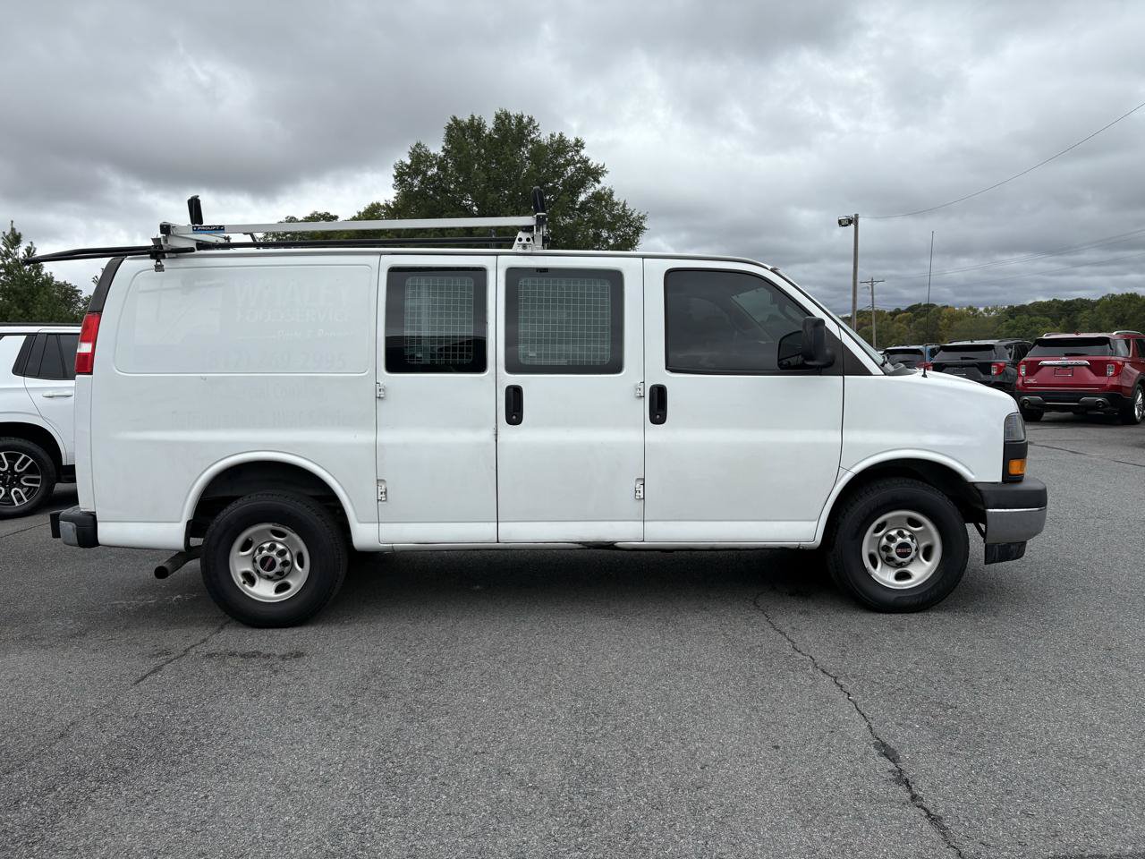 Used 2020 GMC Savana 2500 w/ Driver Convenience Package RWD image 7