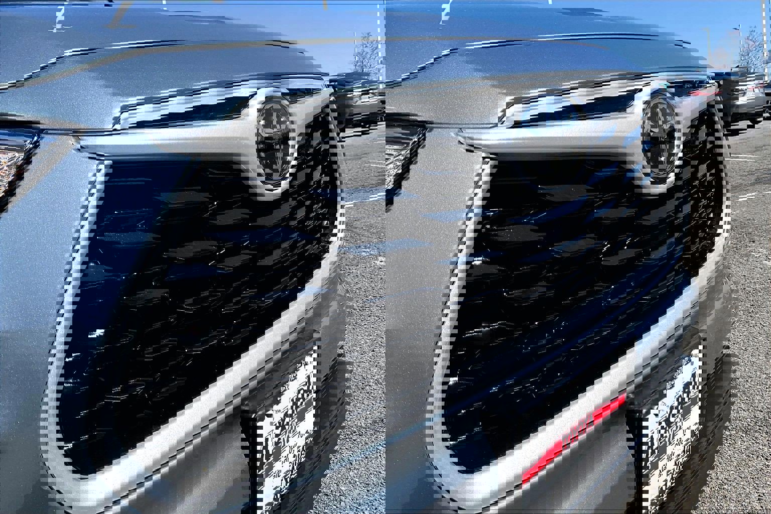 Used 2023 Toyota Highlander XLE image 30