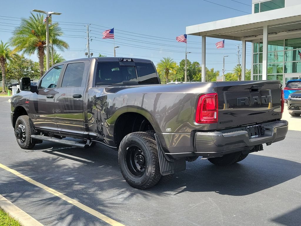 New 2026 RAM 3500 Big Horn AWD/4WD image 5