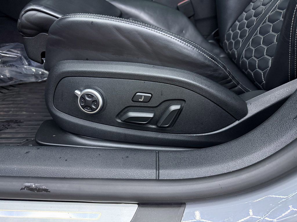 Used 2019 Audi RS 5 Sportback w/ Black Optic Carbon Package image 17