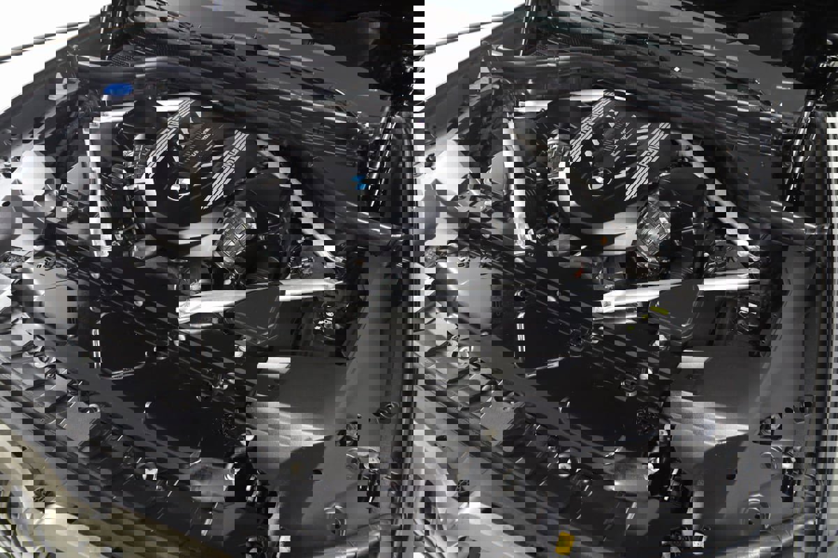 Used 2022 BMW X7 M50i w/ Executive Package image 24