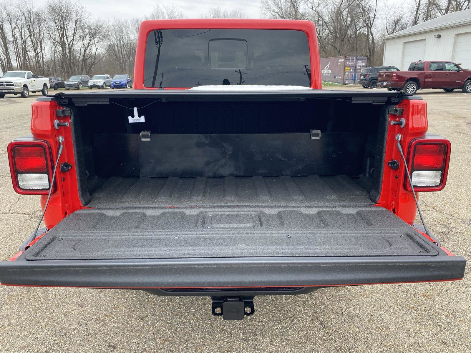 Used 2025 Jeep Gladiator High Tide image 31