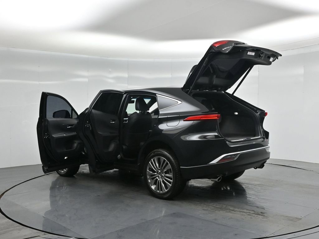 Used 2024 Toyota Venza Limited image 37