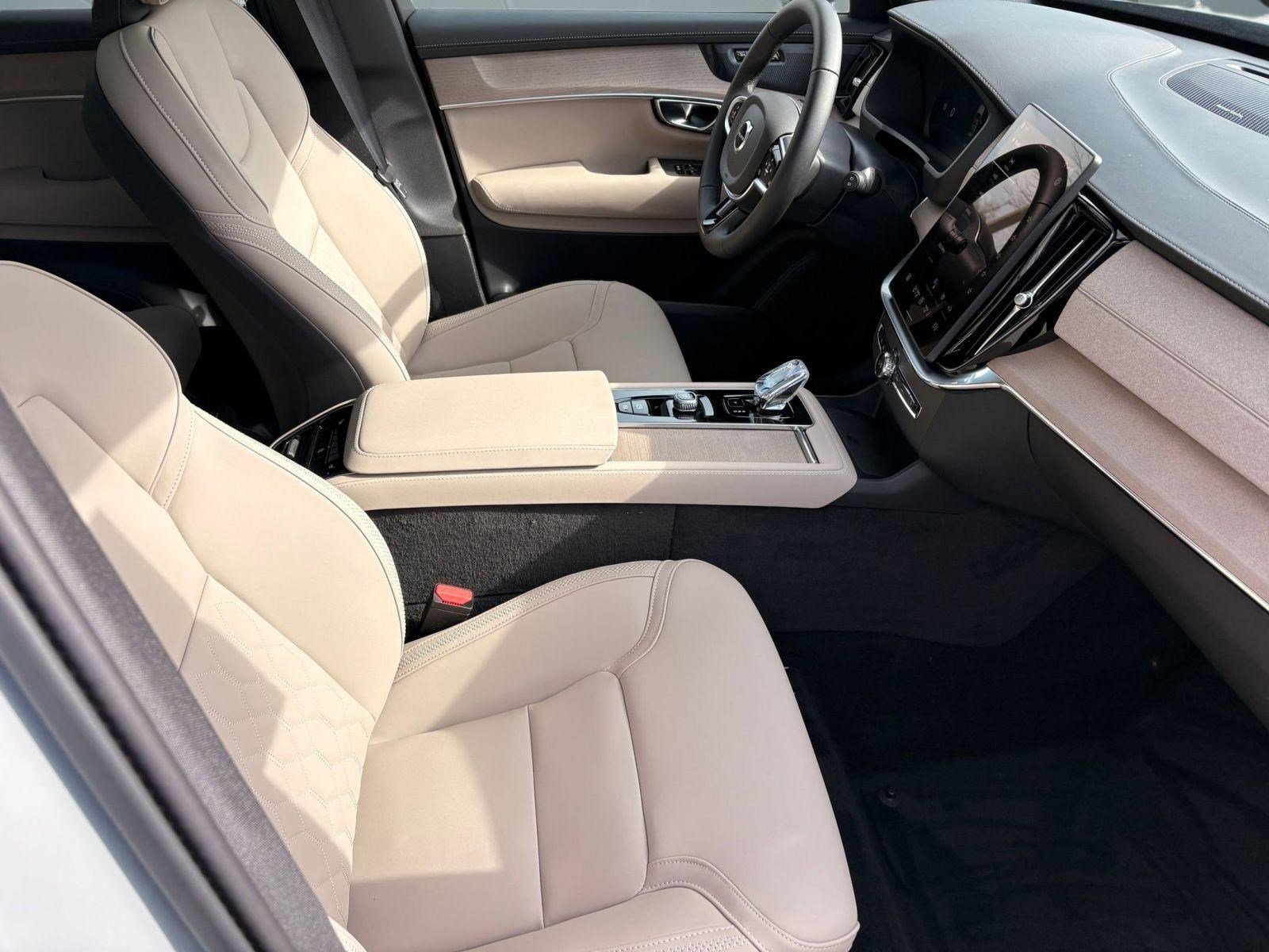 New 2026 Volvo XC90 T8 Plus image 27