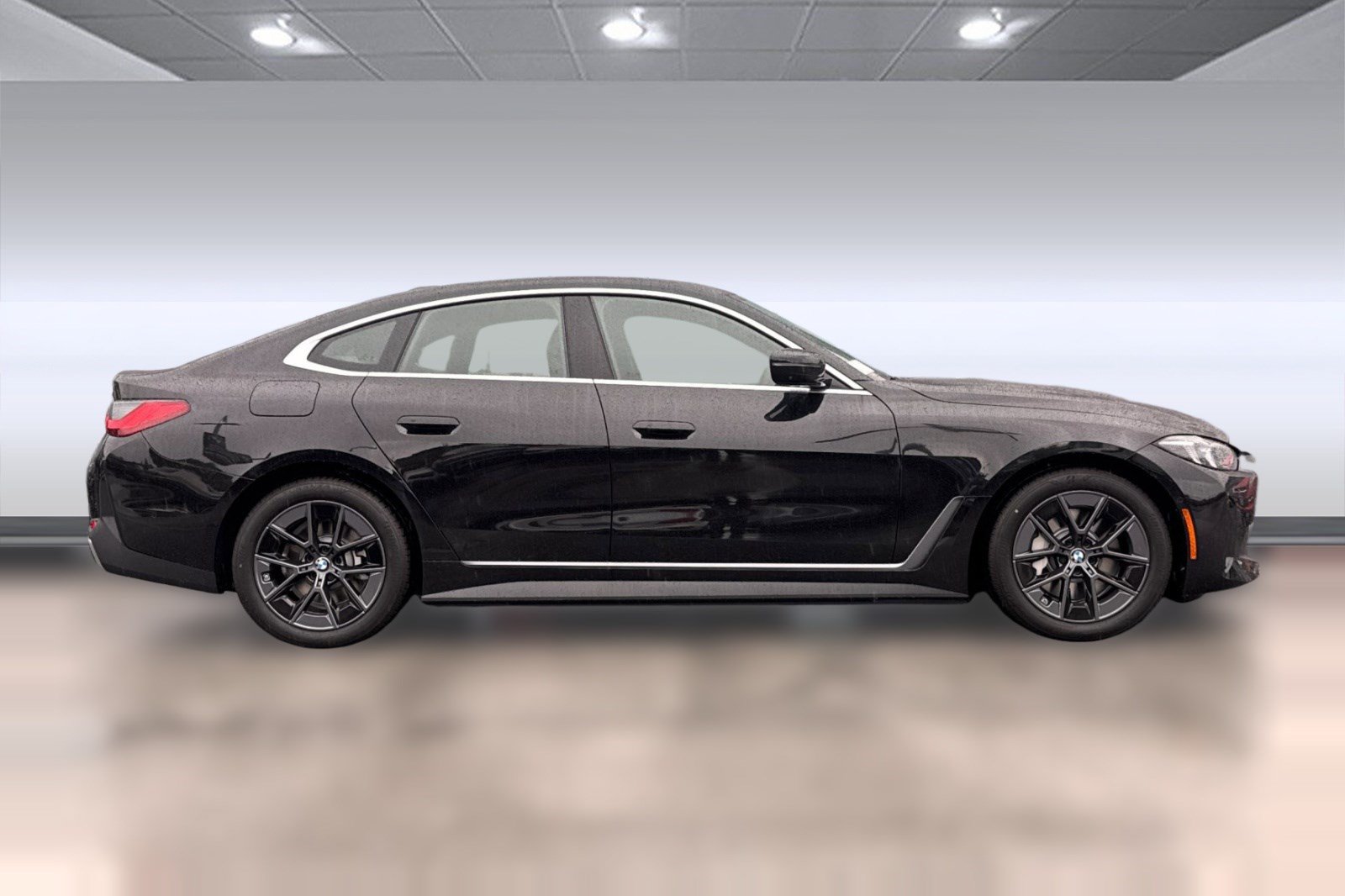 Used 2026 BMW i4 xDrive40i w/ Premium Package AWD/4WD image 8